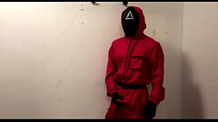 The security guard from the &quot_SQUID GAME&quot_ jerks off while no one sees Thumb