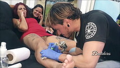 Tamb&eacute_m vou trocar tatuagens por sexo com Alem&atilde_o Tatuador igual a Melissa Devassa Thumb