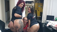 Atrizes Safadas trocam tatuagem por sexo . Paty bumbum e Melissa Devassa Alem&atilde_o Tatuador . Al Thumb