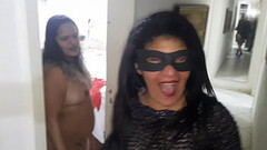 Festa Halloween na casa da luz vermelha !!!  Paty Bumbum - Taissa winkler  - Fada Mel  - Leo Fernand Thumb
