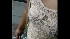 Mary cadelona casada fazendo compras na rua 13 de maio em Campinas, de transpar&ecirc_ncia Thumb