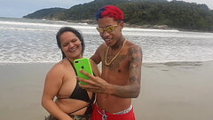 Esbarrei com novinho na praia e descubri que era o famoso Brinquedo me levou para seu barraco . Paty Thumb