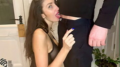 Hard fucked in the mouth of a beautiful MILF Thumb