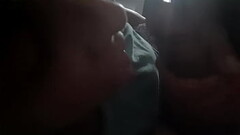 Casada tomando gozada na cara Thumb