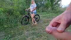 Unfamiliar girl was not scared and decided to jerkoff a cock SHOCKED !!! Thumb