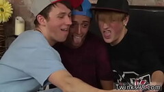 Xxx homo sex italy With a fat blast shot by Dylan, he lays back to Thumb