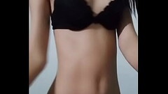 Flaca se graba bailando desnuda video completo en: https://ouo.io/tjFLp4 Thumb
