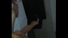 Duas rabudas gostosas: Maridos de sorte na troca de casal. Thumb