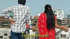 छत पर टहल रही पड़ोसी की नई-नवेली दुल्हन को पटाकर चोद ड़ाला Thumb