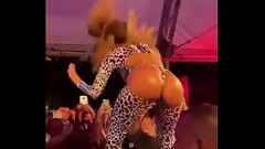 Anitta  tesuda Thumb