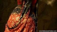 Bollywood Babe Likes To Show Off While Dancing Nakedly Thumb
