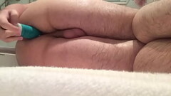 Chubby guy fucks himself with a bottle Thumb