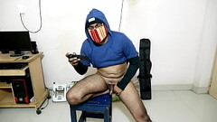 Unknown man watching porn in mobile Thumb