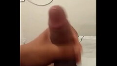 Punheta em Ribeir&atilde_o Preto... Quero muito um amigo pra punhetar junto comigo.... Sou hetero... Thumb
