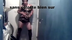clara en manque de bite s'_envoie une bouteille Thumb