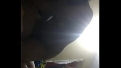 Morenita gime rico cuando siente la verga Thumb