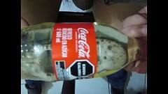 Me Orino en una Botella Thumb