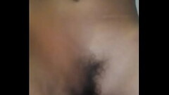morenita de 18 a&ntilde_os toc&aacute_ndose Thumb