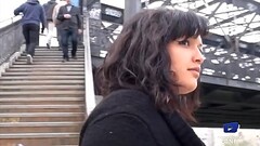 J'_ai bais&eacute_e une beurette inconnue aux gros seins tr&egrave_s coquine Thumb