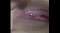 Duvido n&atilde_o gozar com essa gostosa toda  molihadinha  porn&ocirc_ brasileiro Thumb