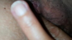 Moglie si masturba con le dita dentro la figa e culo spanato da gran cazzo dell'_amante Thumb