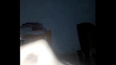 Batendo uma punheta no quarto Thumb