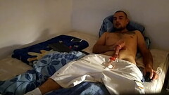 pollish guy jerking off to orgasm Thumb