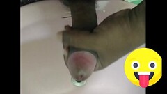 AQUELA PUNHETA COM GOZADA NA PIA DO BANHEIRO Thumb