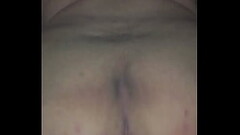 Je joue avec mon gros cul Thumb