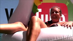Youtube: Don'_t miss it, next Sunday on our youtube channel Kellenzinha No Secrets, the live wit Thumb