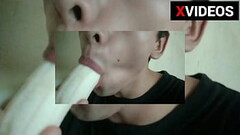 Mira mi amor  as&iacute_  como  a esta banana te voy a chupar la polla con mecos Thumb