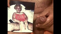 Fickstute ins Gesicht, auf die Titten und die M&ouml_se gespritzt Thumb
