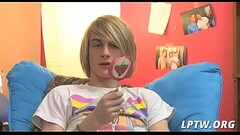 Gay guy getting a bj Thumb