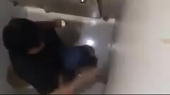 Pendejito no me quiso chupar la verga en el gloryhole Thumb