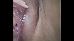 masturbandome mientras mi amigo esta en el otro cuarto Thumb