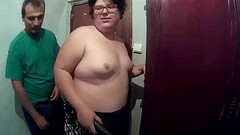 Como me gusta sentir un buen pepino dentro y restregármelo por mi sexy cuerpo de gorda obesa Thumb