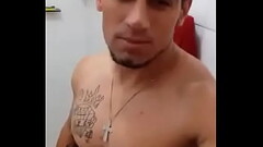 Hetero nos muestra su lindo cuerpo Thumb
