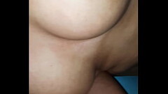Los ricos pechos de mi esposa Thumb
