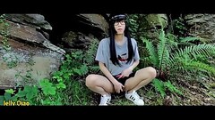 Asian shemale Jelly Qiao outdoor blowjob Thumb