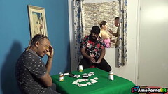 Esposa infiel, mama o leitinho do amigo do marido Thumb