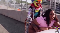 Gibby The Clown Fucks Juicy Tee On Atlanta&rsquo_s Most Popular Highway Thumb