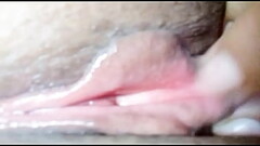 Linda chica se masturba la conoc&iacute_ por whats Thumb