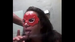 Leite na cara da safada de m&aacute_scara do homem aranha Thumb