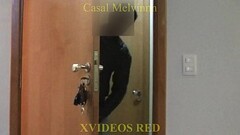 Casada provocando o entregador. Marido escondido no quarto (&aacute_udio original) Thumb