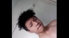 Me la jalo pensando en m&iacute_ mama Thumb