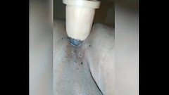 Bien putito cabalgando en m&iacute_ pija de goma en cuarentena Thumb