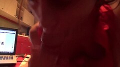 Школьница отсосала брату пока никого нет дома Thumb
