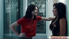 Jaclyn Taylor and Liv Wild scissor each other pussies Thumb