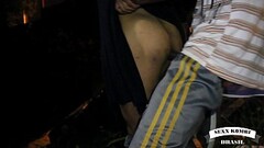 Casal de Noia invade Terreno abandonado pra foder. Veja mais no XV RED Thumb