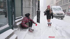 Pegas Productions - Kate Brixxton Baise un Clochard Thumb